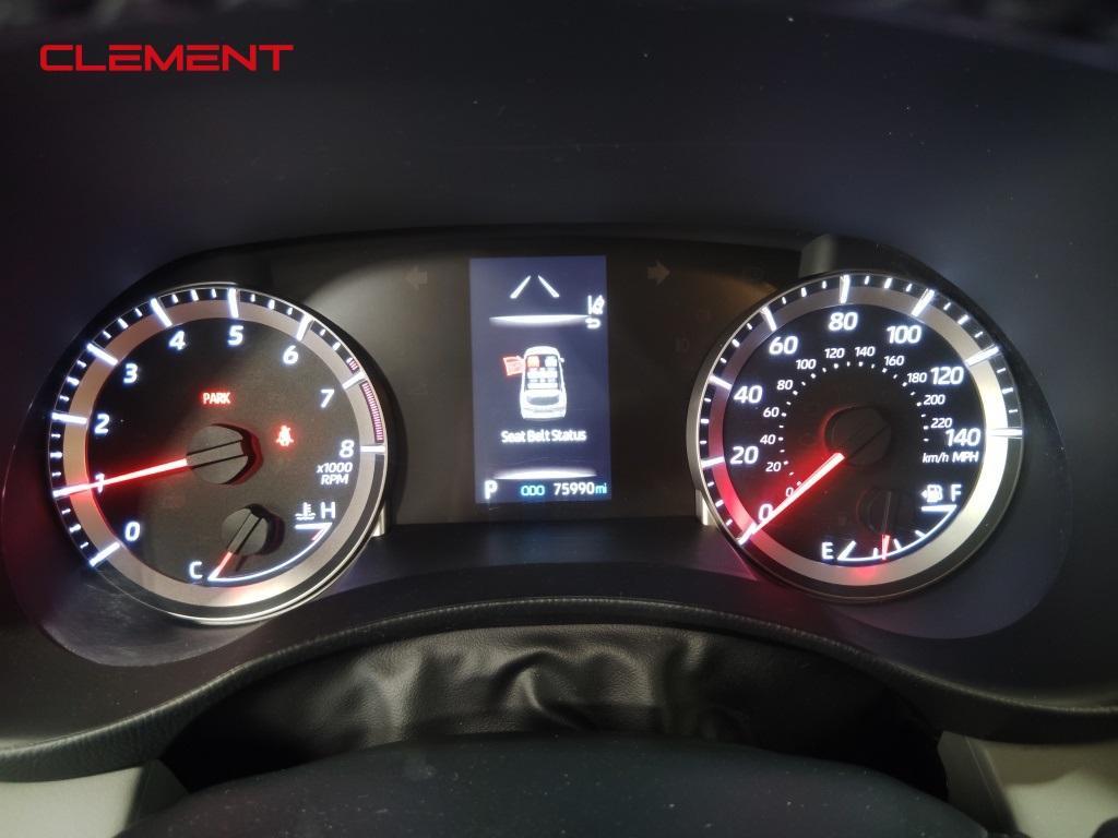 used 2022 Toyota Highlander car, priced at $27,500