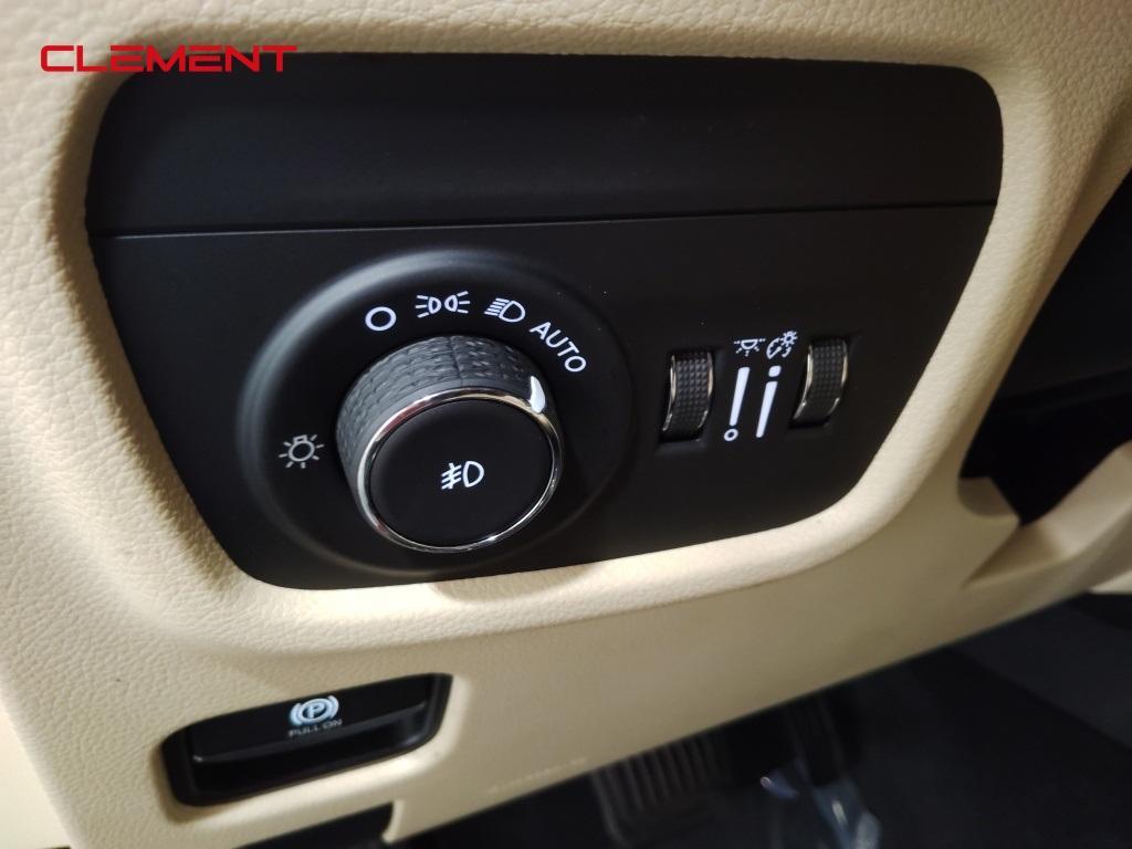 used 2022 Jeep Grand Cherokee car, priced at $30,500