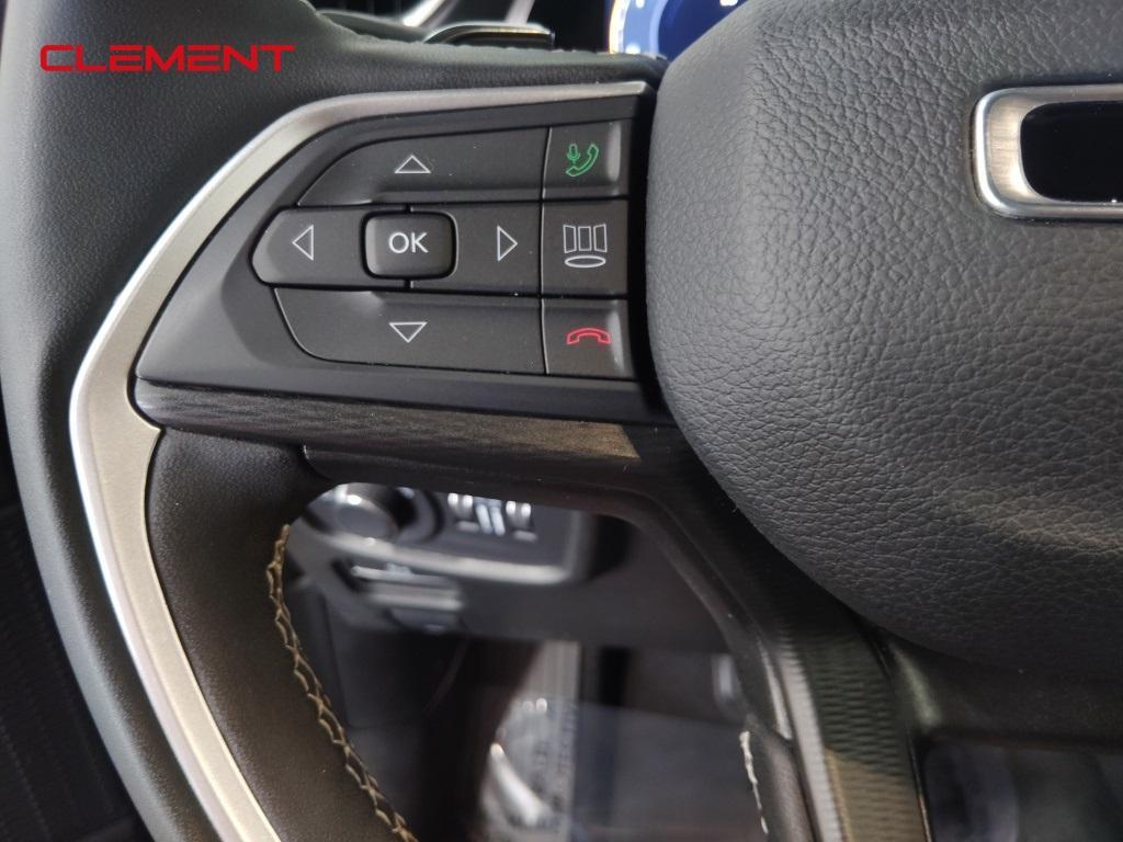 used 2024 Jeep Grand Cherokee car, priced at $36,400