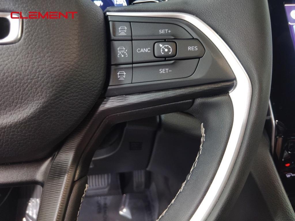 used 2024 Jeep Grand Cherokee car, priced at $36,400