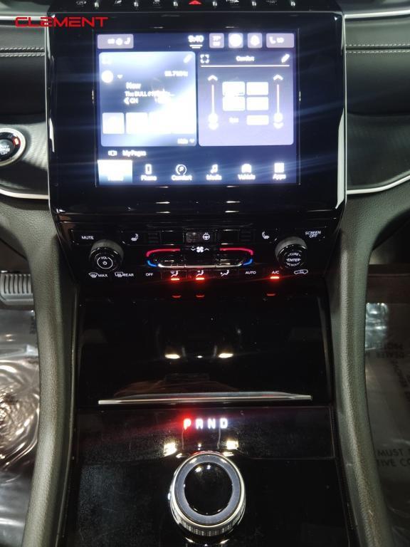used 2024 Jeep Grand Cherokee car, priced at $36,400