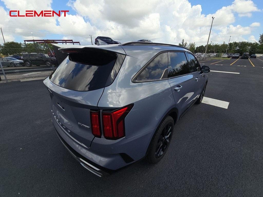 used 2021 Kia Sorento car, priced at $27,925