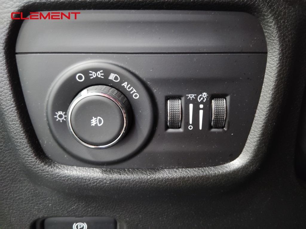 used 2023 Jeep Grand Cherokee car, priced at $29,000