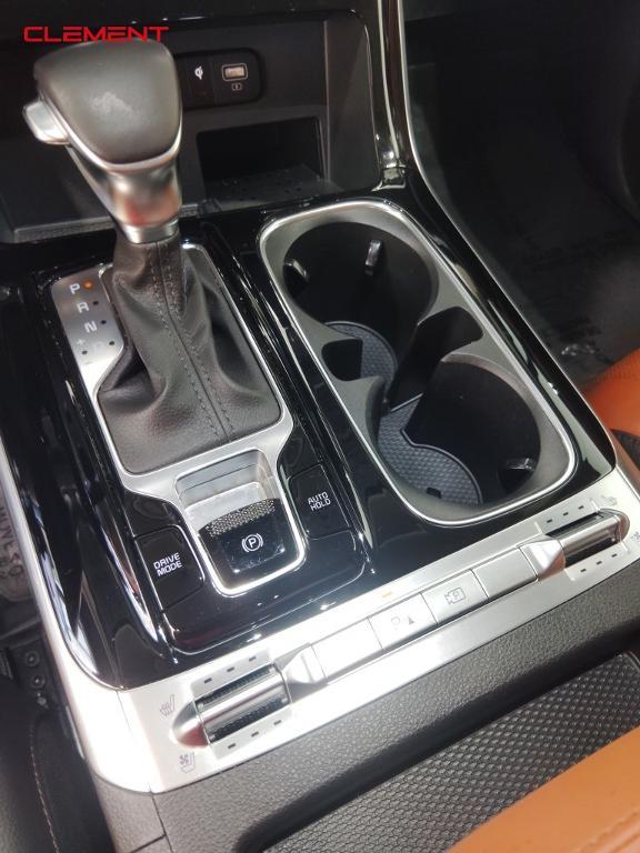 used 2024 Kia Carnival car, priced at $41,000