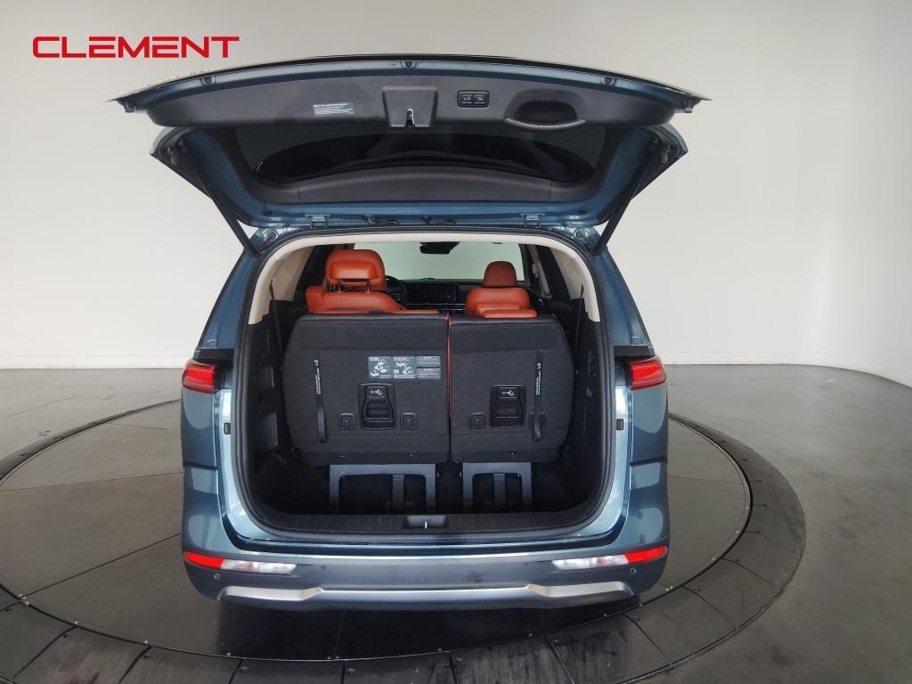 used 2024 Kia Carnival car, priced at $41,000