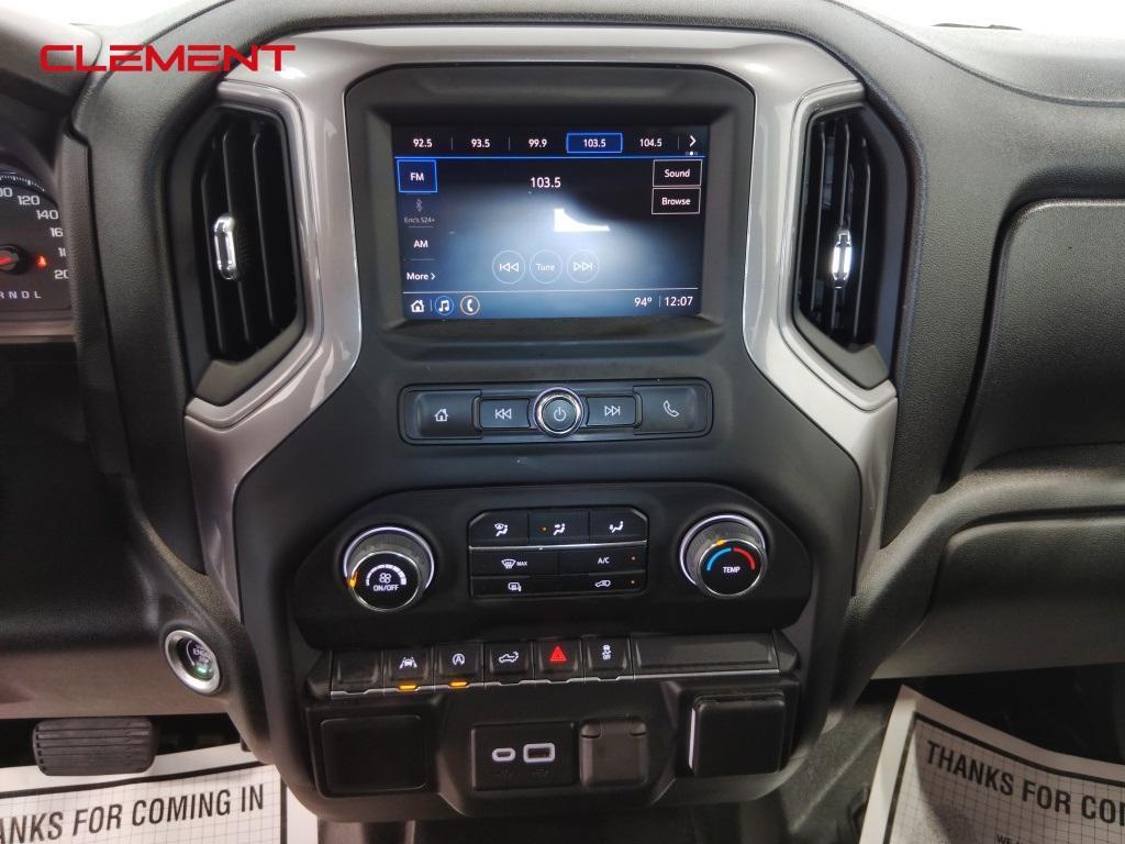used 2022 Chevrolet Silverado 1500 car, priced at $32,000
