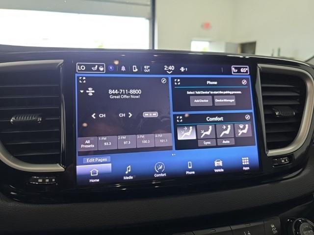 used 2023 Chrysler Pacifica car, priced at $24,200