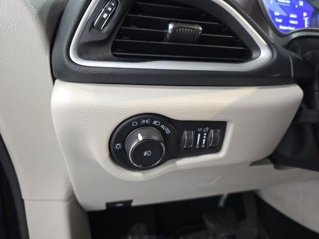 used 2023 Chrysler Pacifica car, priced at $24,200