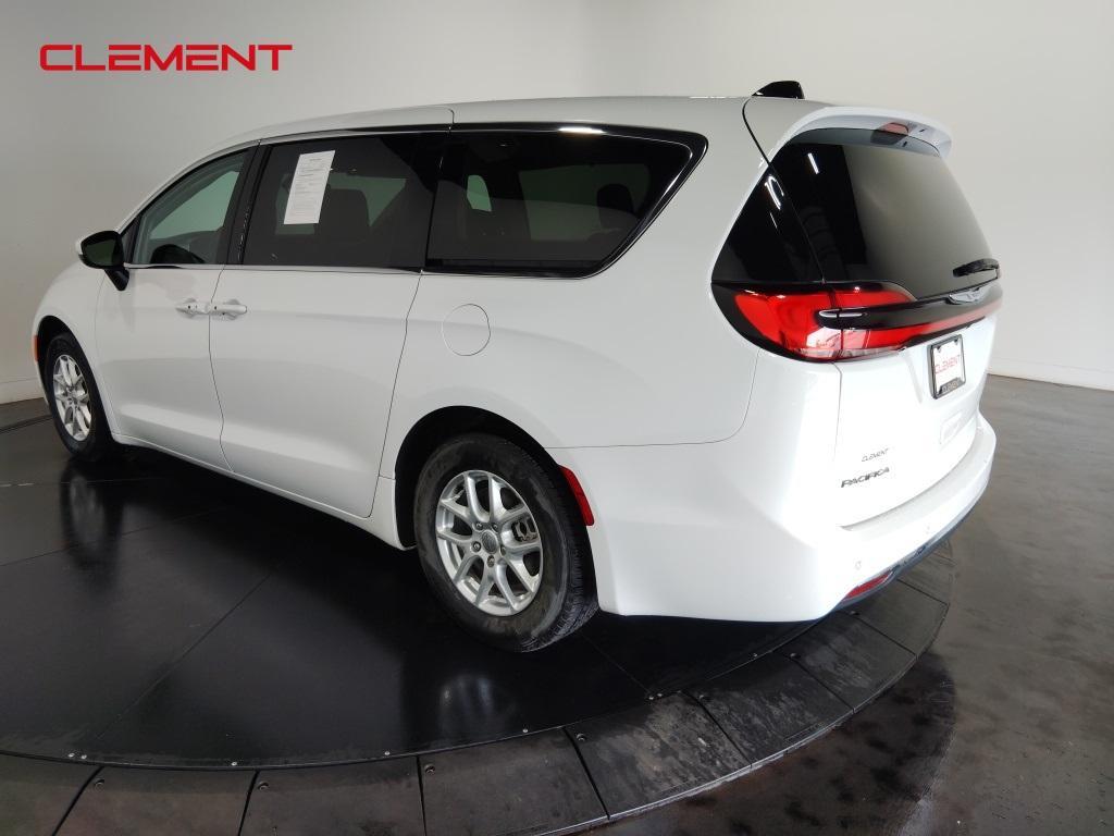 used 2023 Chrysler Pacifica car, priced at $24,200