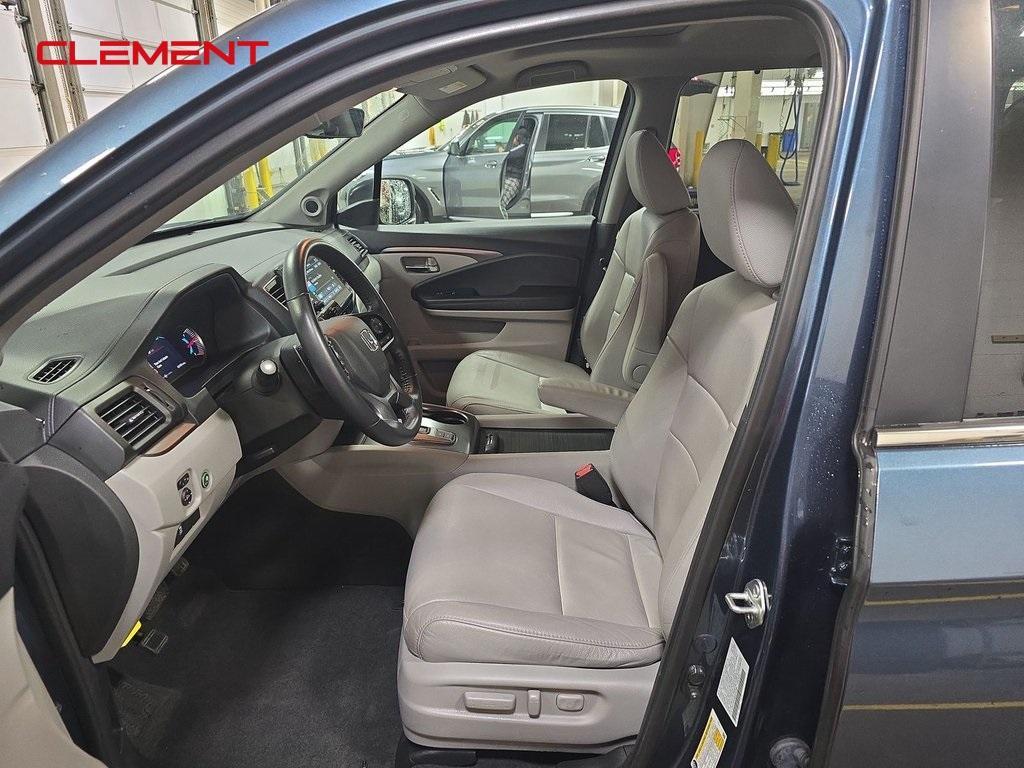 used 2021 Honda Pilot car, priced at $32,200