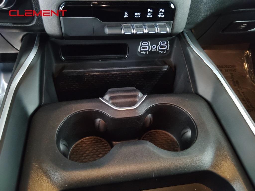 used 2022 Ram 1500 car, priced at $35,000