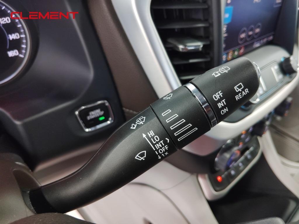 used 2023 GMC Acadia car, priced at $26,300