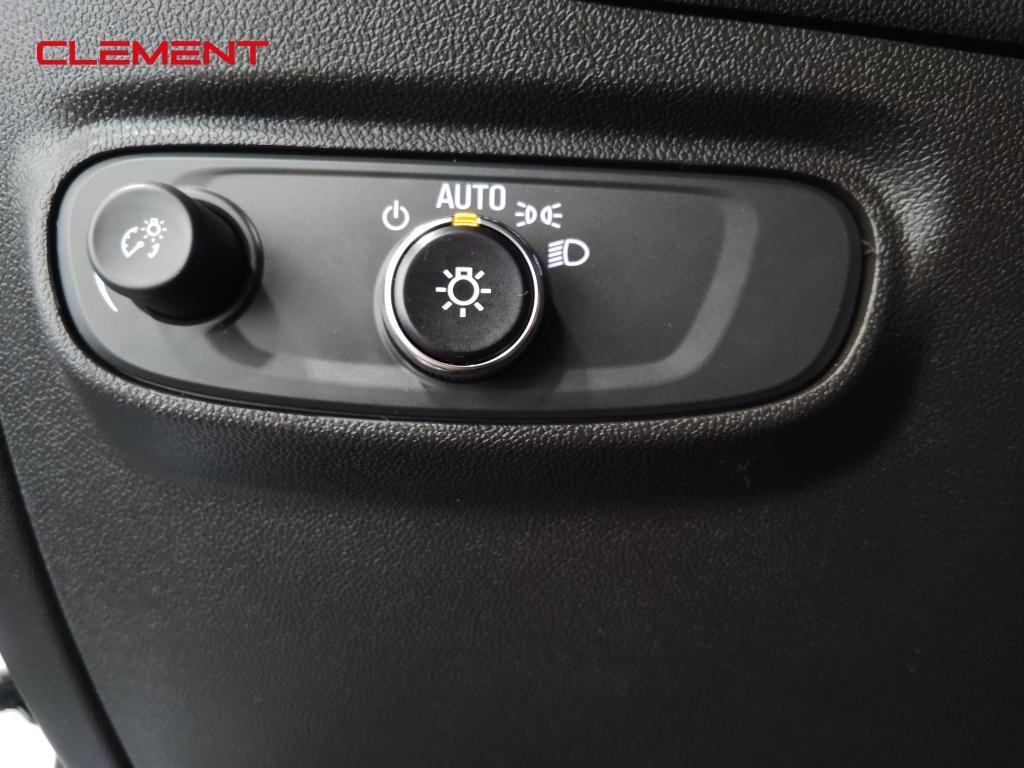 used 2023 Chevrolet Equinox car, priced at $23,400