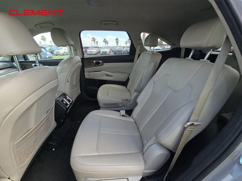 used 2022 Kia Sorento car, priced at $23,800