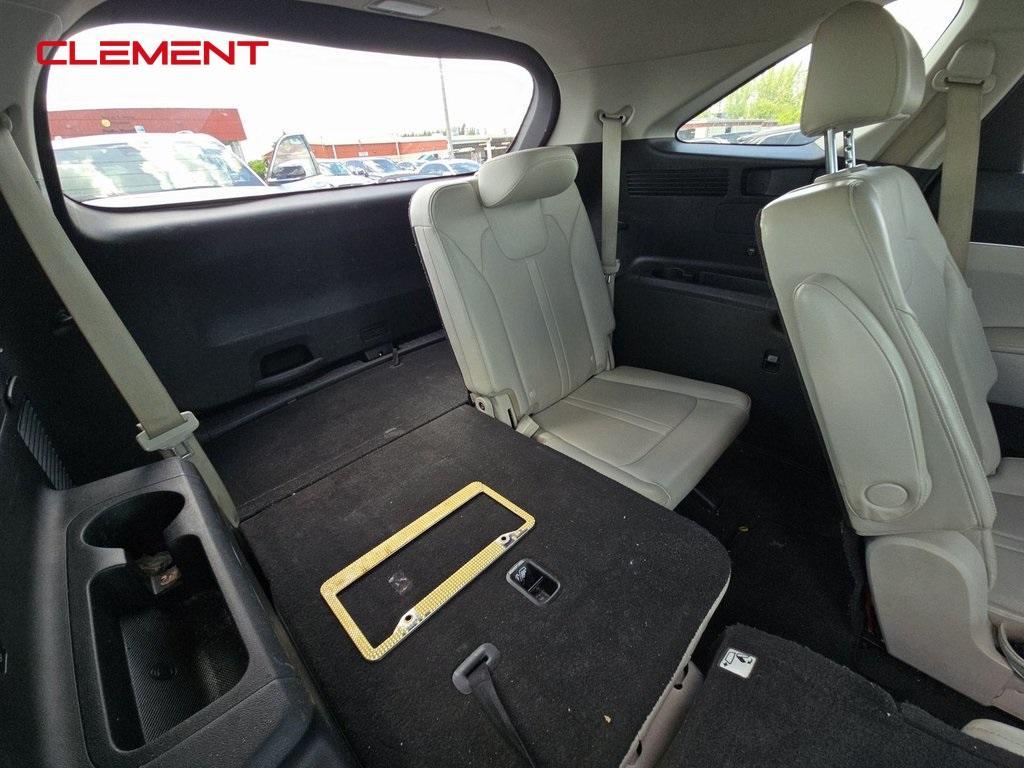 used 2022 Kia Sorento car, priced at $23,800