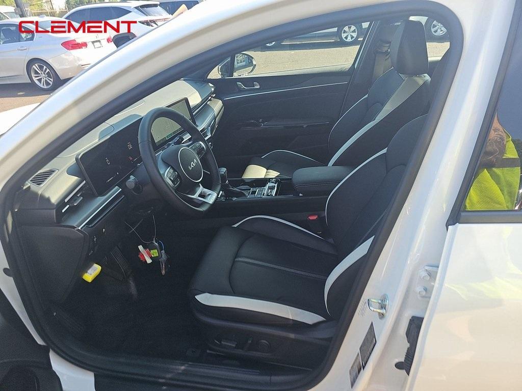 used 2025 Kia K5 car, priced at $30,500