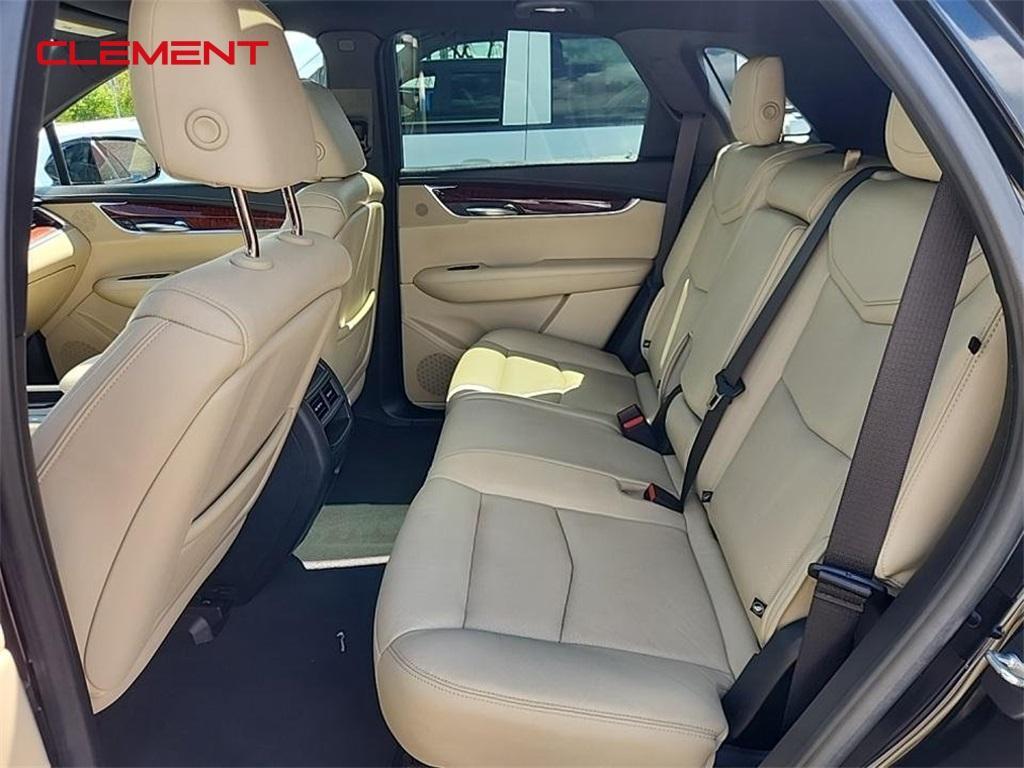 used 2019 Cadillac XT5 car, priced at $23,700