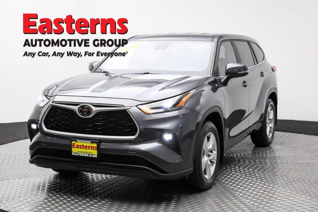 used 2024 Toyota Highlander car, priced at $32,790