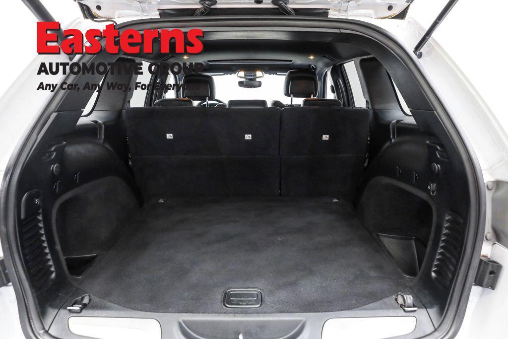 used 2019 Jeep Grand Cherokee car, priced at $23,375