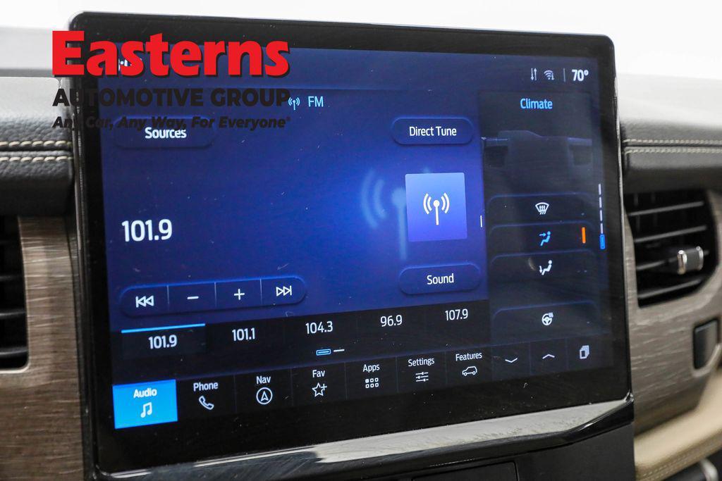 used 2023 Ford Expedition car, priced at $40,275