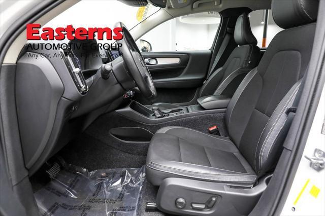 used 2020 Volvo XC40 car, priced at $22,490