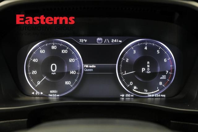 used 2020 Volvo XC40 car, priced at $22,490