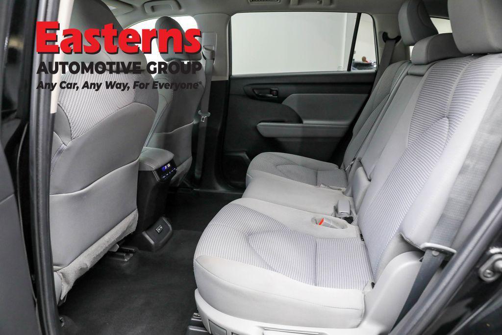 used 2023 Toyota Highlander car, priced at $30,950