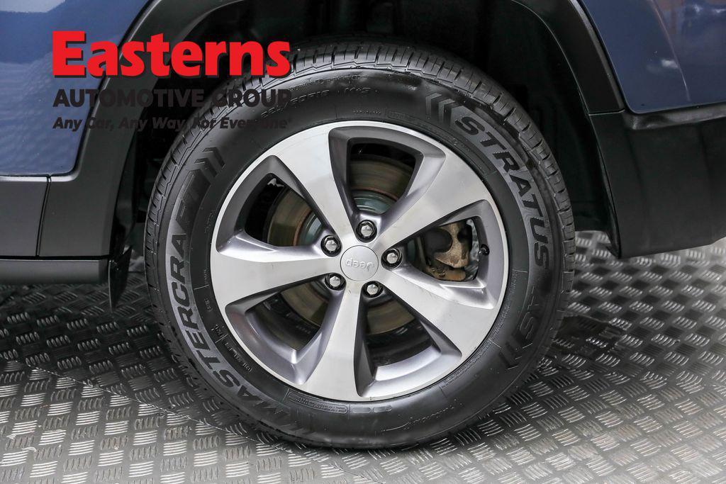 used 2021 Jeep Cherokee car, priced at $20,950