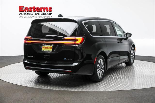 used 2022 Chrysler Pacifica Hybrid car, priced at $23,490