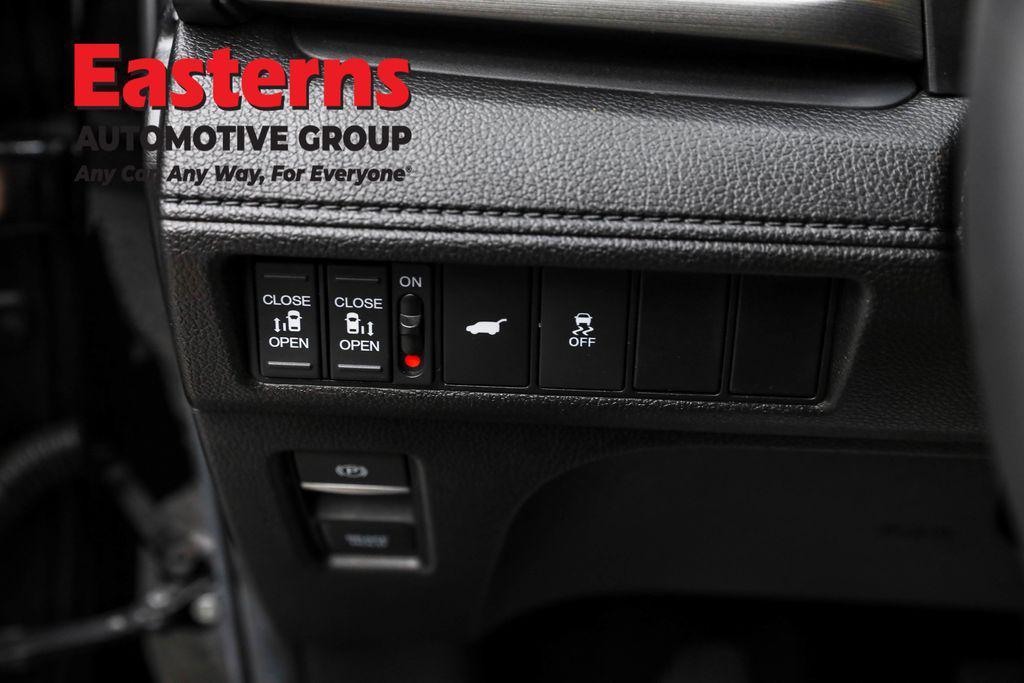 used 2025 Honda Odyssey car, priced at $40,950