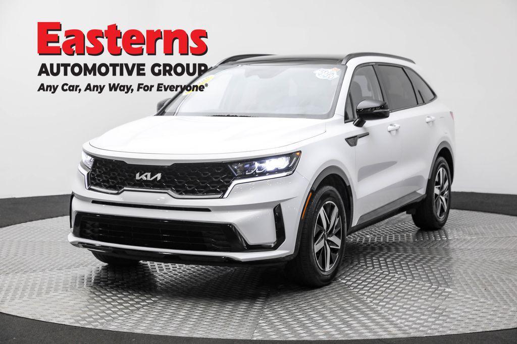 used 2022 Kia Sorento car, priced at $24,490