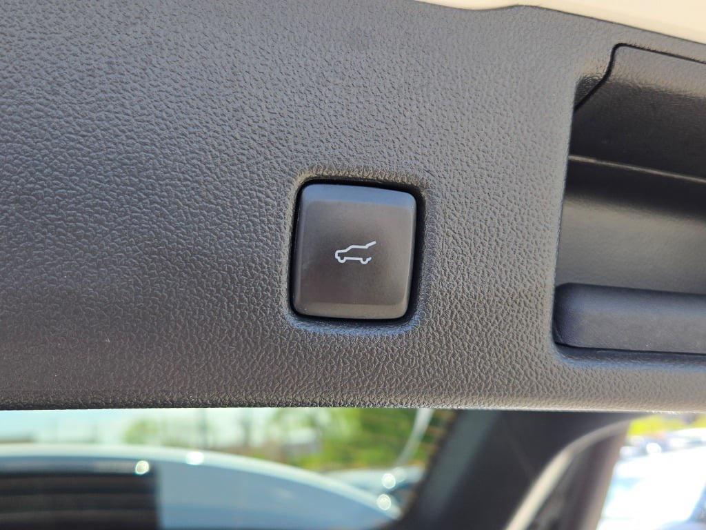 used 2022 Ford Escape car, priced at $21,500