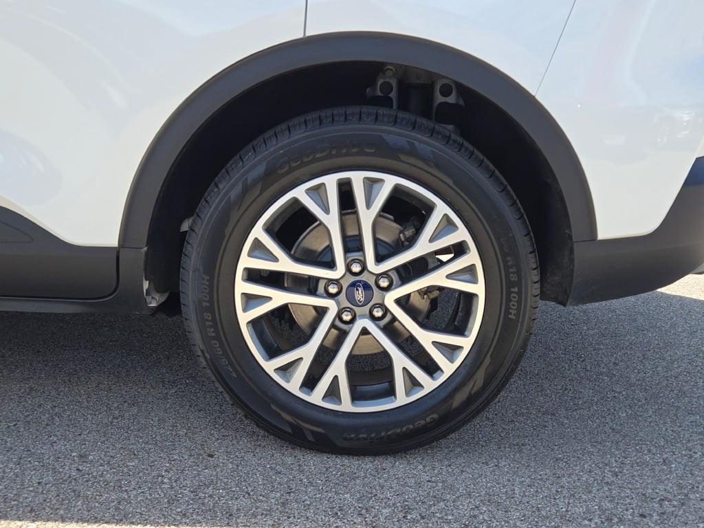 used 2022 Ford Escape car, priced at $21,500
