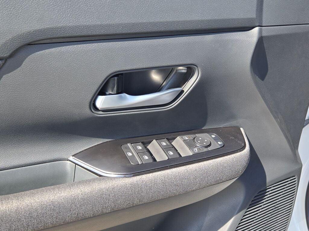 new 2026 Nissan Kicks car, priced at $29,015