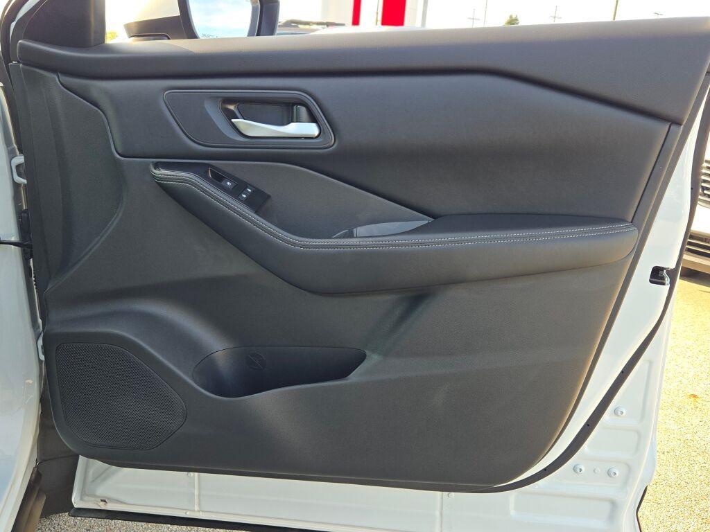 used 2025 Nissan Rogue car, priced at $26,500