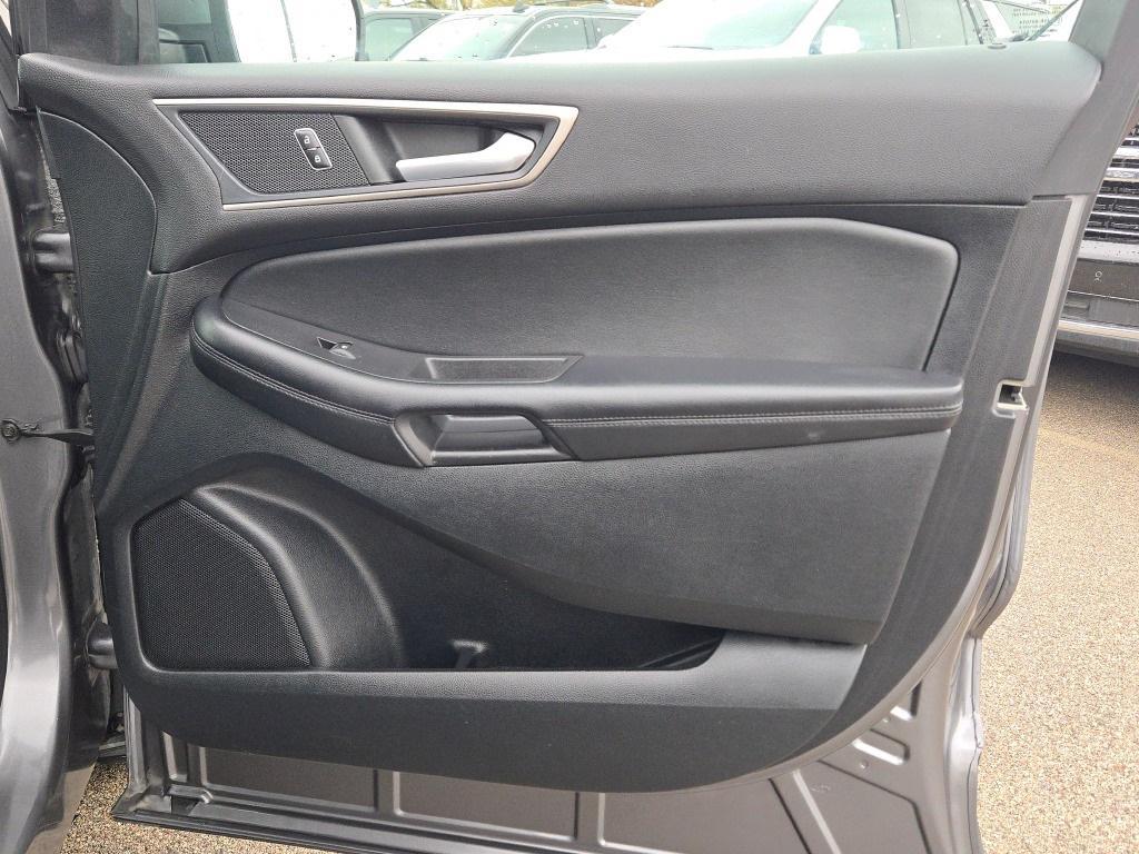 used 2022 Ford Edge car, priced at $22,000