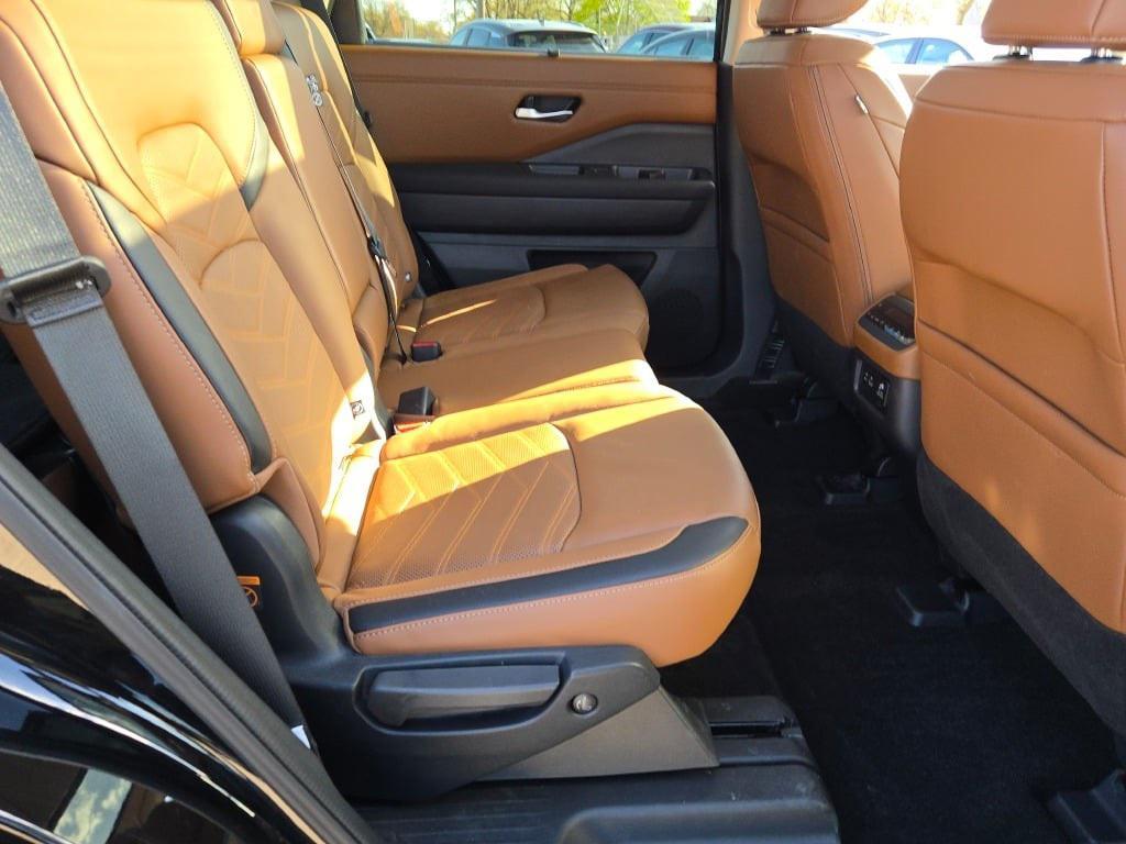 used 2024 Nissan Pathfinder car, priced at $40,500