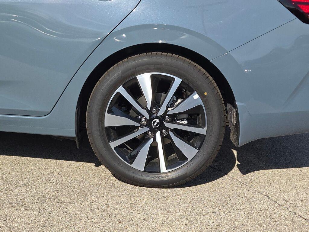 new 2025 Nissan Sentra car, priced at $28,120