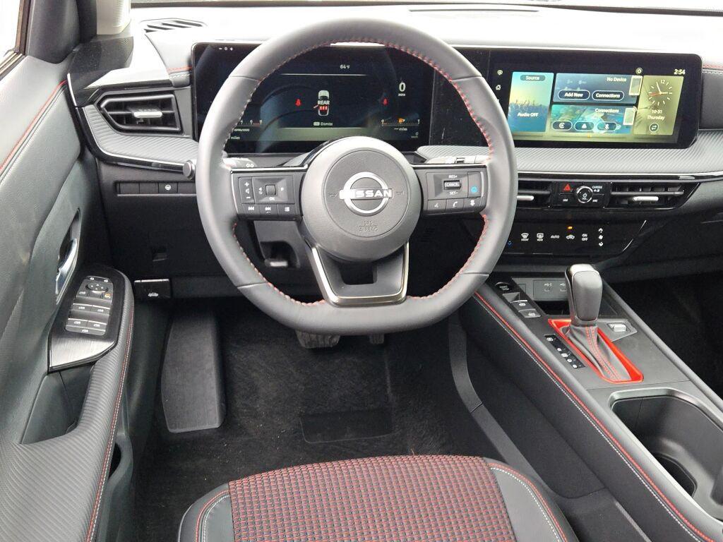 new 2025 Nissan Kicks car, priced at $33,260