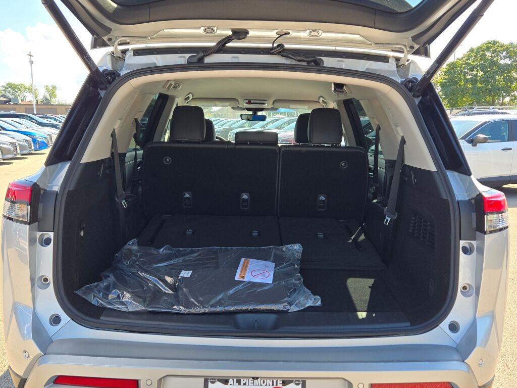 new 2025 Nissan Pathfinder car, priced at $46,960