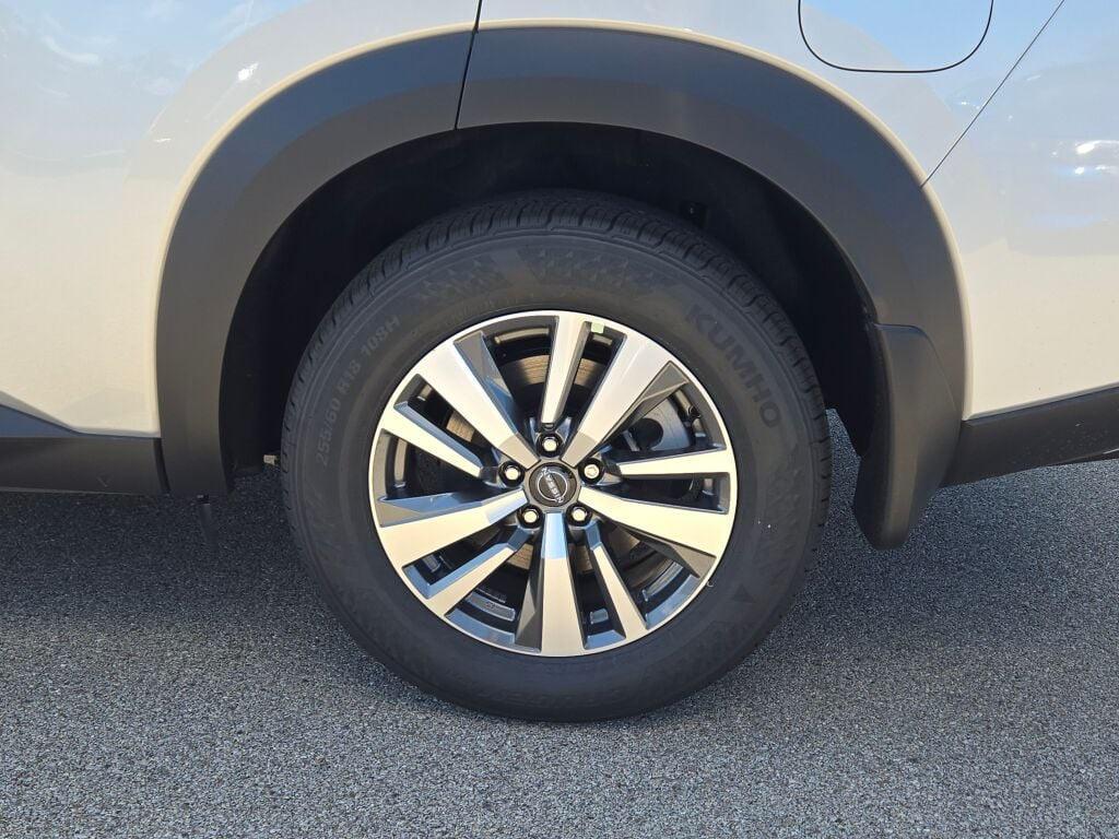 new 2025 Nissan Pathfinder car, priced at $46,960