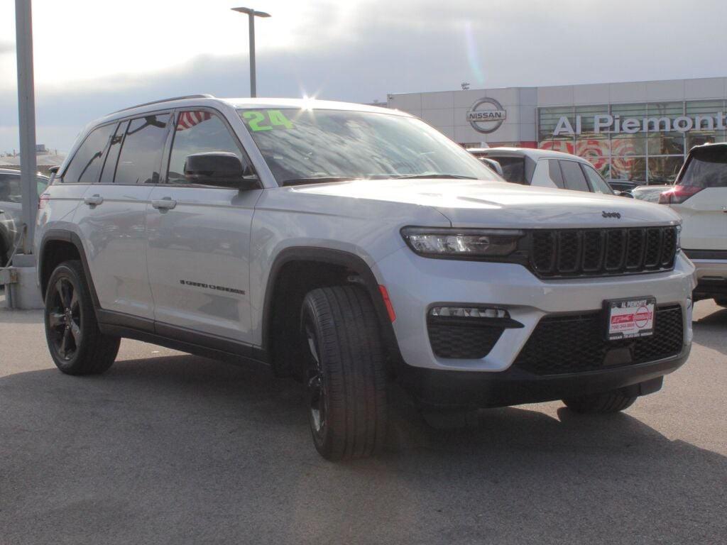 used 2024 Jeep Grand Cherokee car, priced at $37,900
