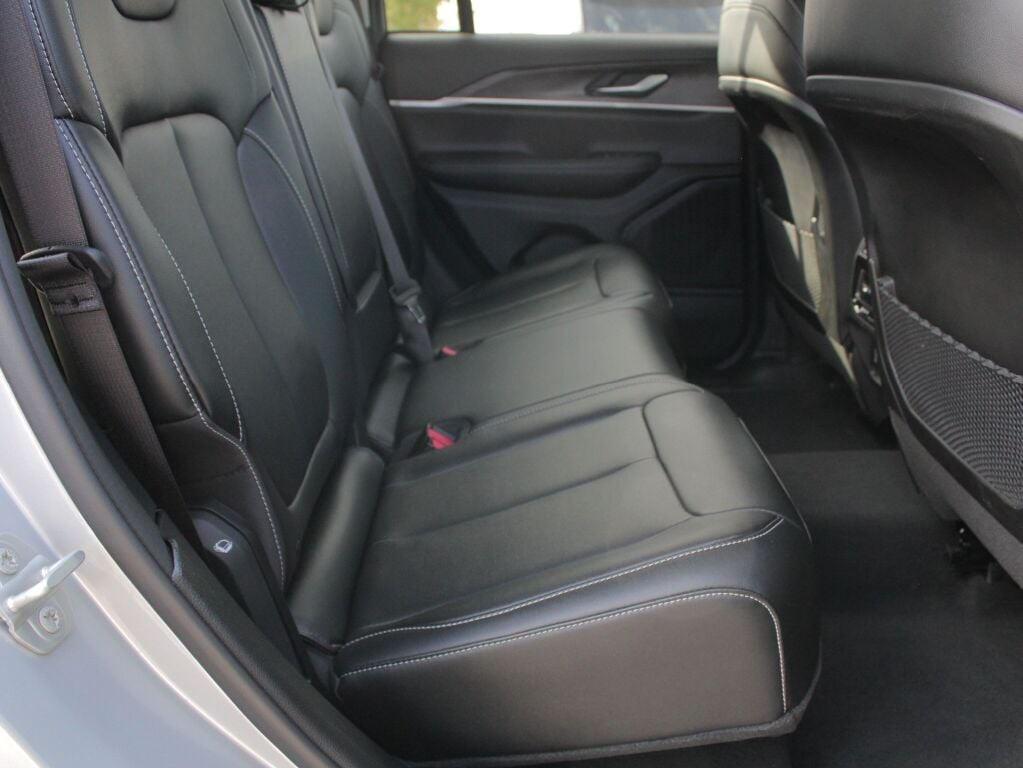 used 2024 Jeep Grand Cherokee car, priced at $37,900