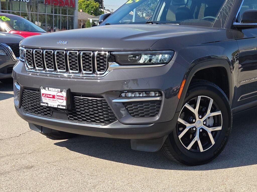 used 2024 Jeep Grand Cherokee car, priced at $39,900
