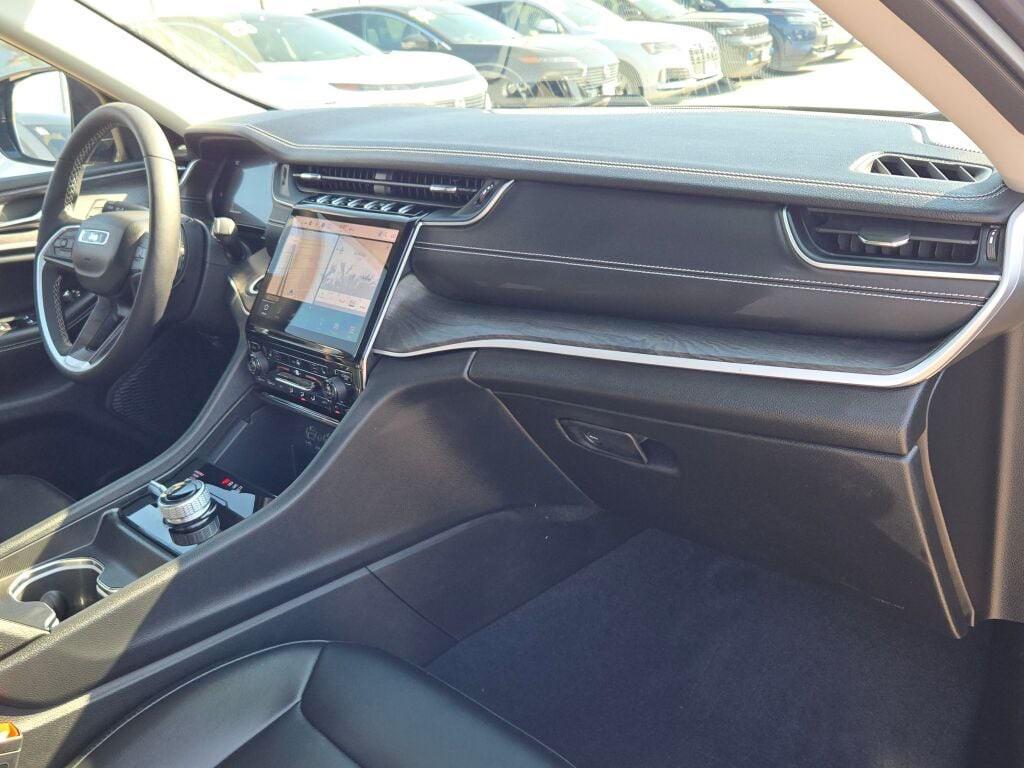 used 2024 Jeep Grand Cherokee car, priced at $39,900