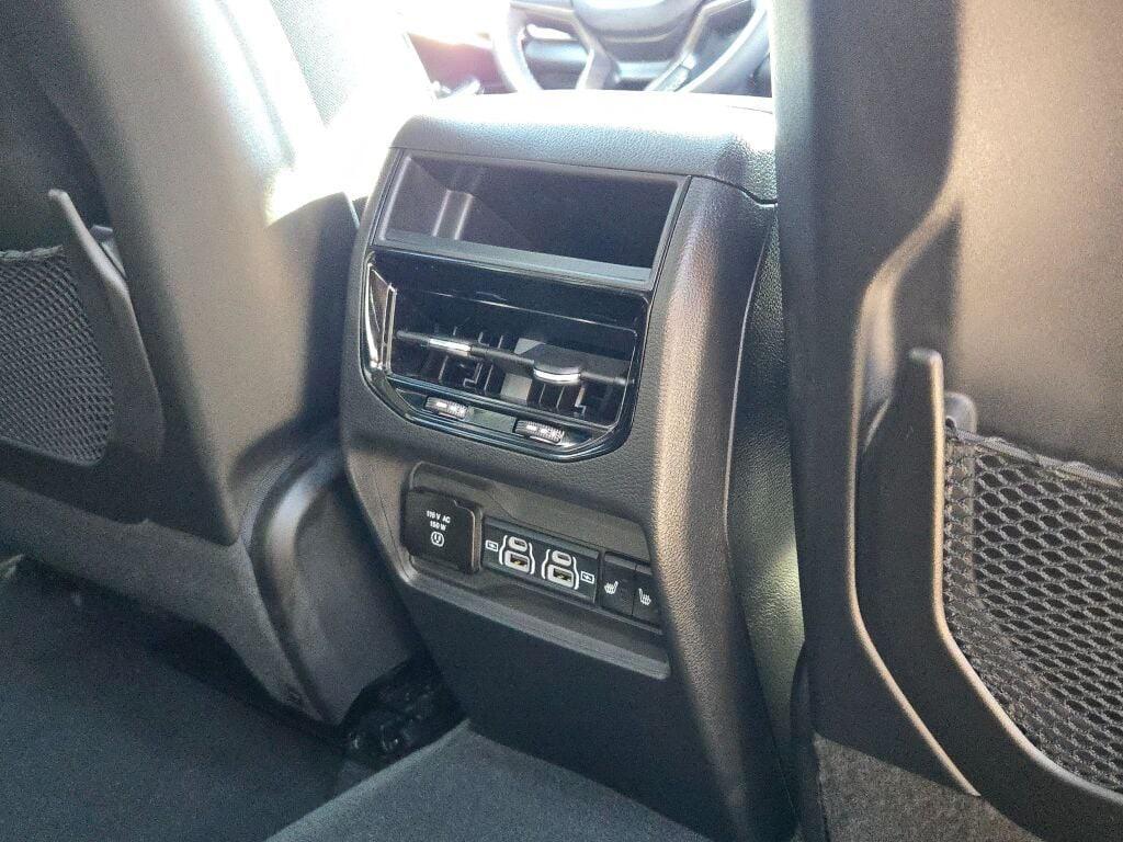 used 2024 Jeep Grand Cherokee car, priced at $39,900