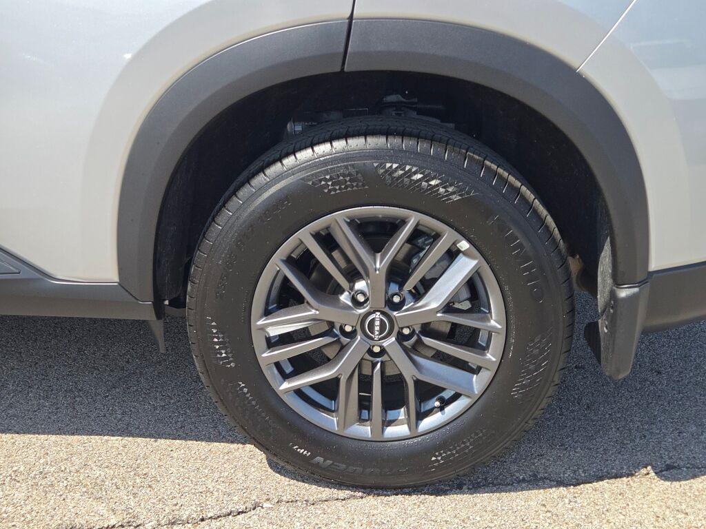 used 2025 Nissan Rogue car, priced at $26,500