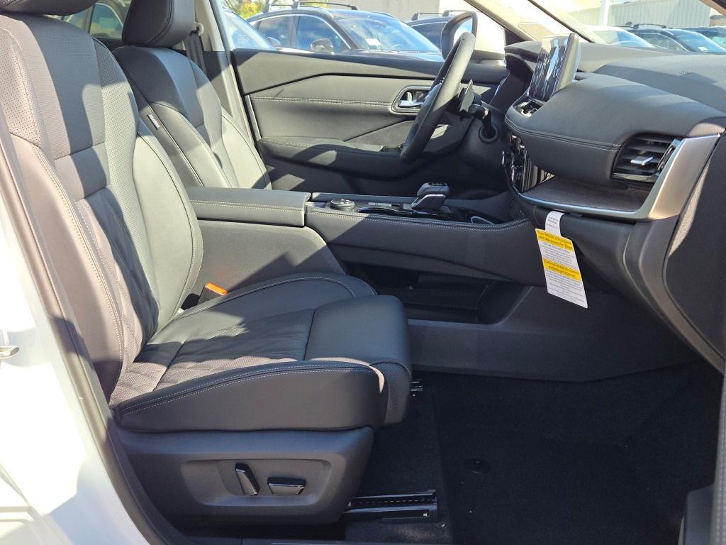 new 2026 Nissan Rogue car, priced at $43,285