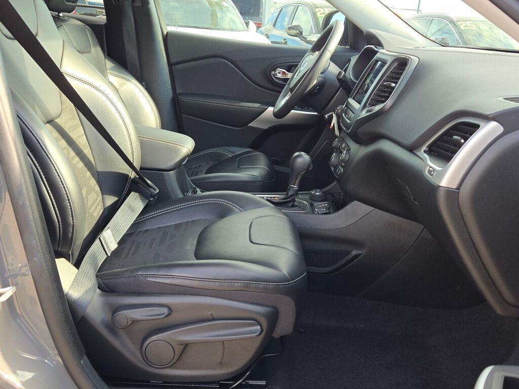 used 2022 Jeep Cherokee car, priced at $24,400