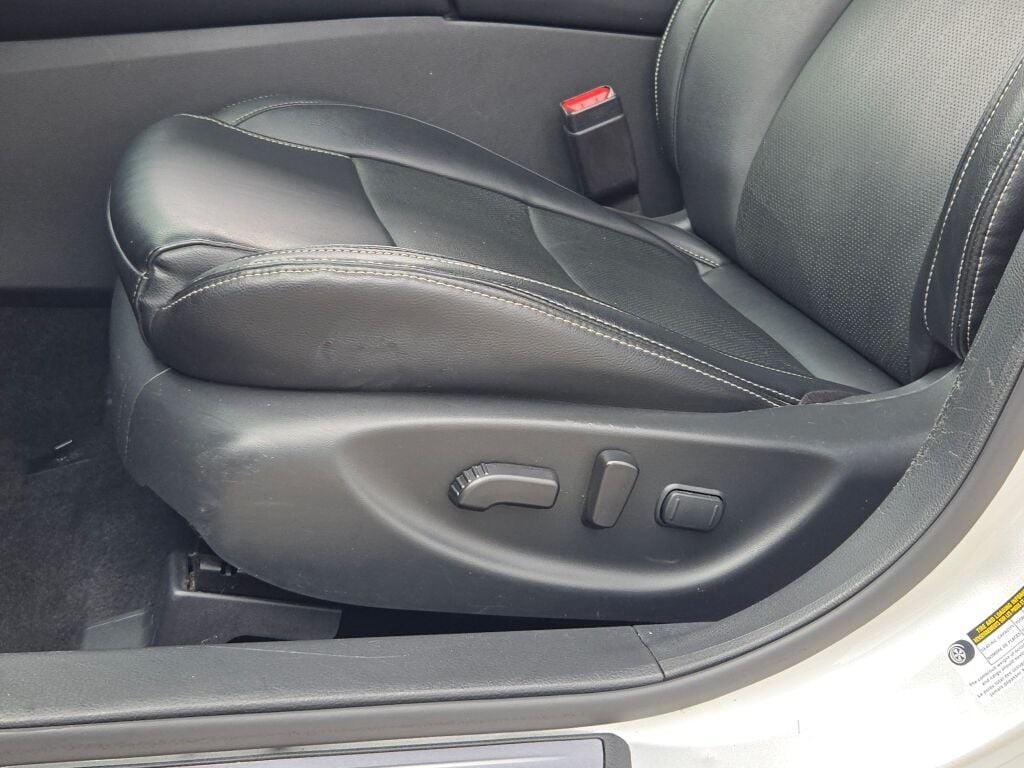 used 2023 Nissan Maxima car, priced at $23,900